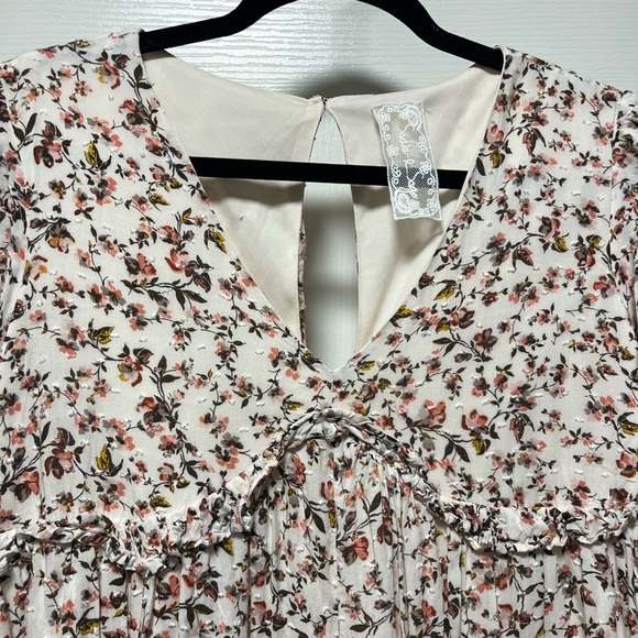 Sadie & Sage flowy floral romper - Picture 3 of 3